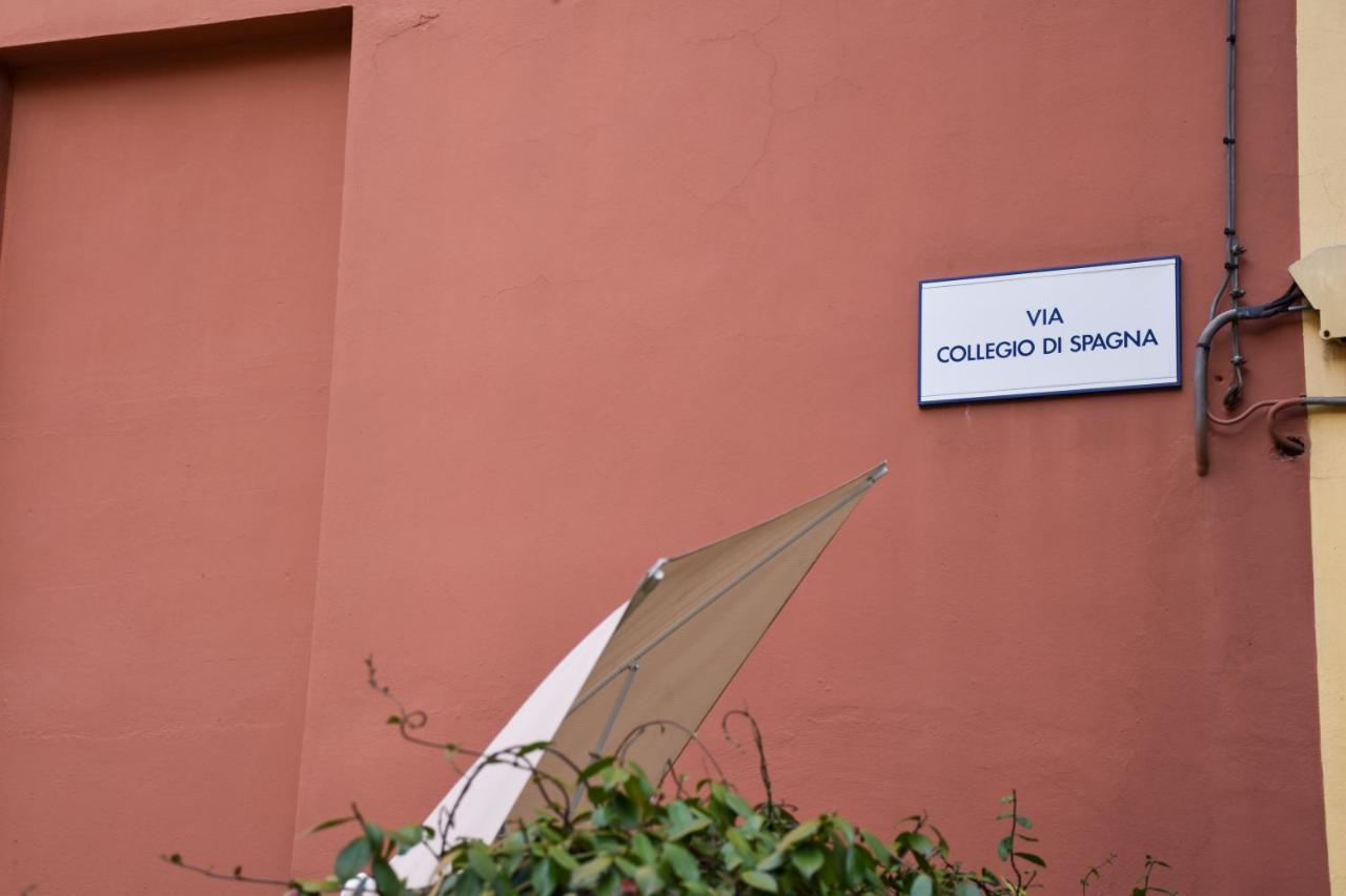 Collegio Di Spagna 13 Bologna Exterior foto